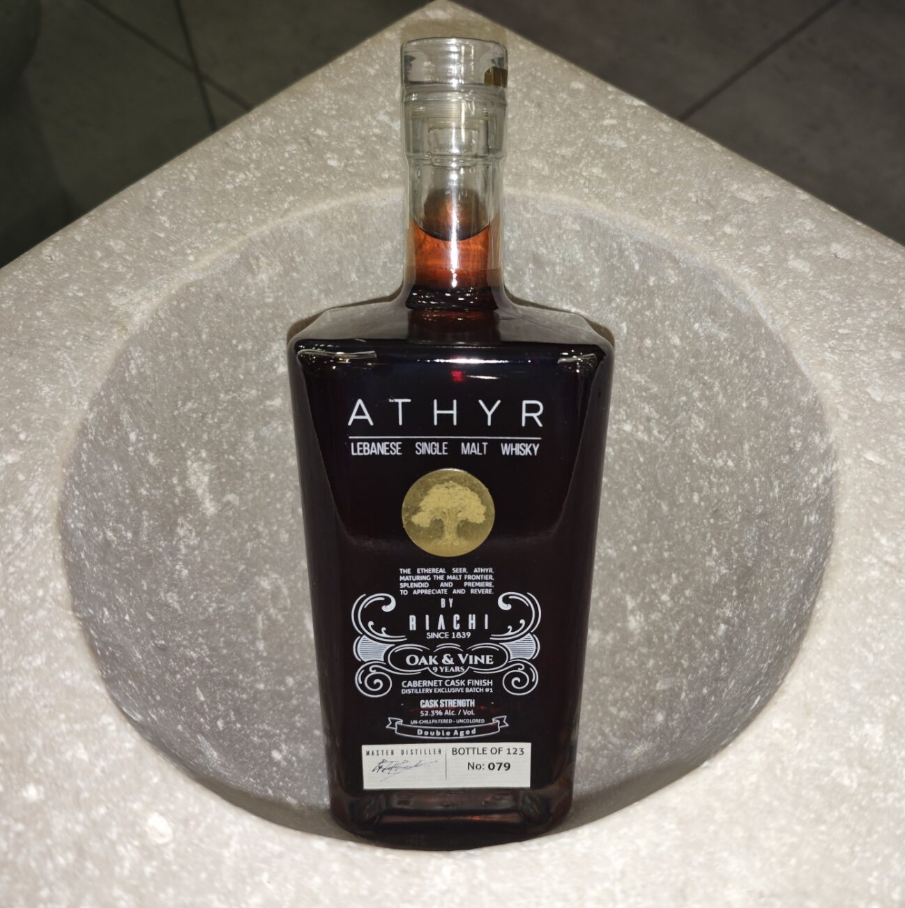 ATHYR – Oak & Vine - Ultra Premium Single Malt Whisky - Cask Strength 700ml 52.3% Vol